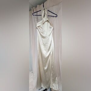 x REVOLVE Larina Maxi Dress in Pearl
ELLIATT